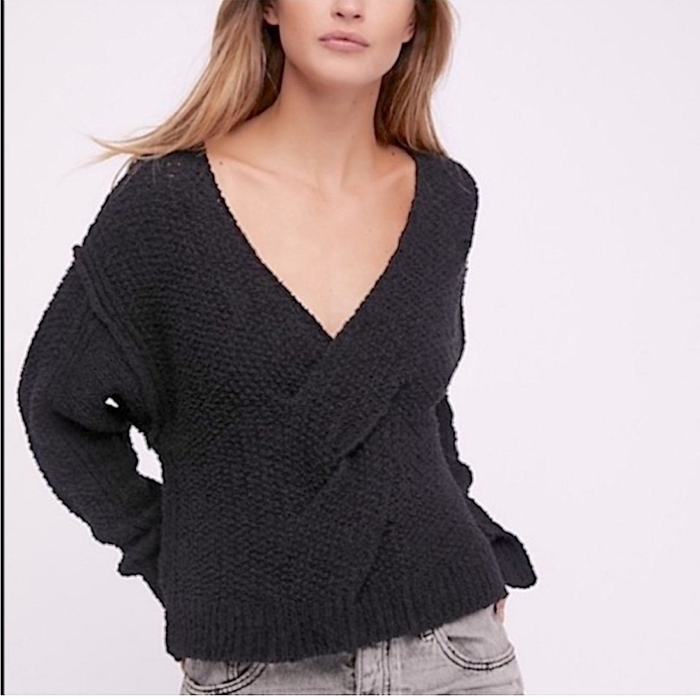 Free People Coco V-Neck Front Twist Black‎ Sweater S